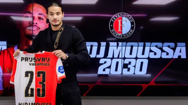Mudança para o Benfica por água abaixo? Hadj Moussa renova pelo Feyenoord