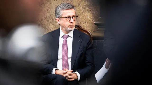 "Para Passos Coelho hoje em dia é mais fácil falar do que fazer"