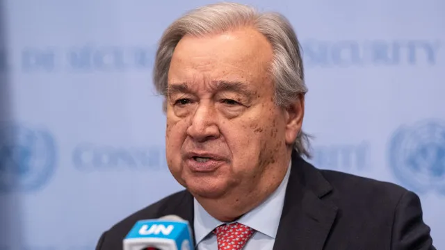 
                    Guterres condena ataque russo contra Kyiv e pede desescalada urgente
                