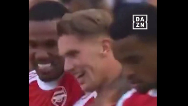 Gyokeres afasta as críticas e estreia-se a marcar pelo Arsenal com golaço