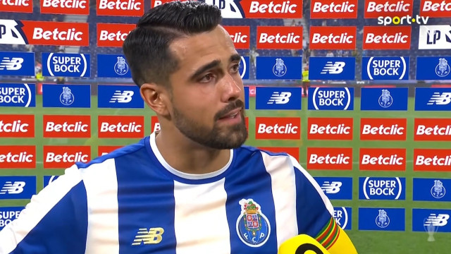 Diogo Costa emociona-se ao dedicar vitória do FC Porto a Jorge Costa