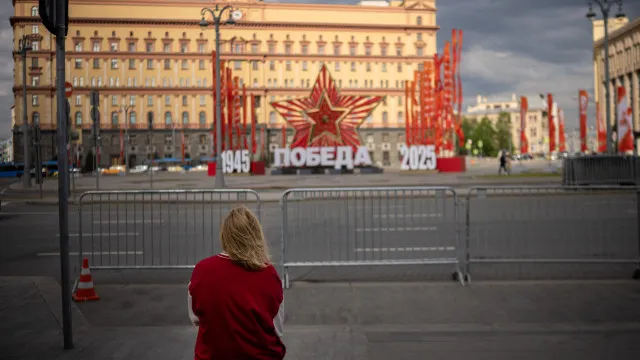 
                    Rússia impediu jornalistas estrangeiros de cobrir desfile de 9 de maio
                