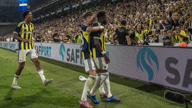 'Monumento' de Fred alegra Mourinho e deixa Fenerbahçe na mira do Benfica