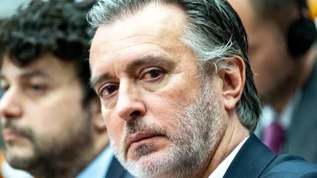 "Luís Neves está a minar a estratégia política de Montenegro"