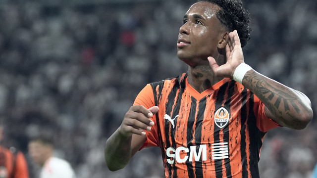 Sporting procura craque à esquerda. Kevin é alternativa a Yeremay