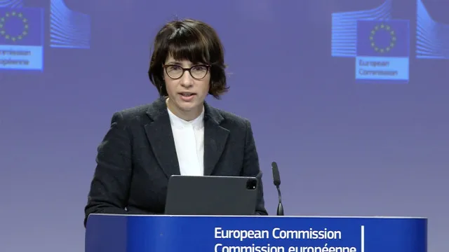 
                    UE convoca representante russo em Bruxelas por ameaças de ataques a Kyiv
                
