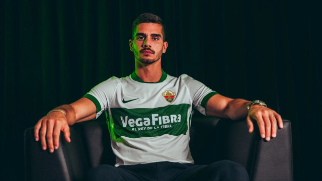 Oficial: André Silva não fica no Leipzig e está de volta a Espanha