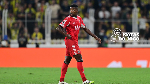 Uma primeira mão cheia de nada. Benfica perdeu o 'Tino', mas ficou vivo