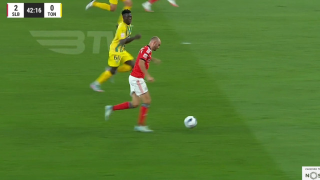 Schjelderup teve olho e Aursnes atirou uma 'bomba' que aumentou vantagem