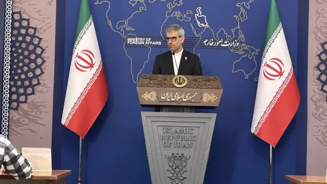 
                    Delegação de Teerão irá reunir-se com mediação paquistanesa e não com EUA
                