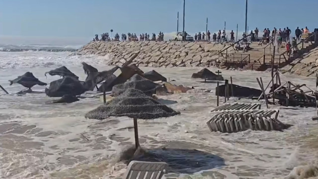 Agitação marítima. Imagens mostram rasto de destruição de Norte a Sul