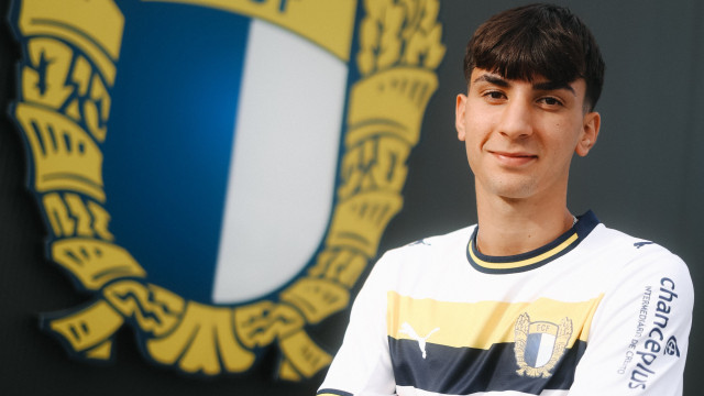 Oficial: Gonzalo Pastor reforça Famalicão após transferência do Castellón