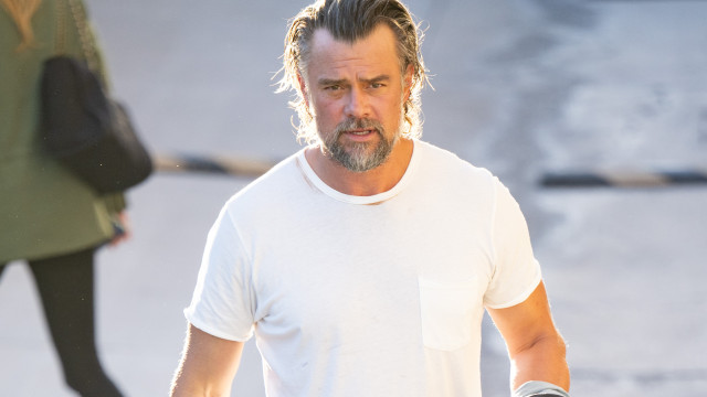 Ator de Transformers ergue 'cabana do juizo final' para encarar apocalipse