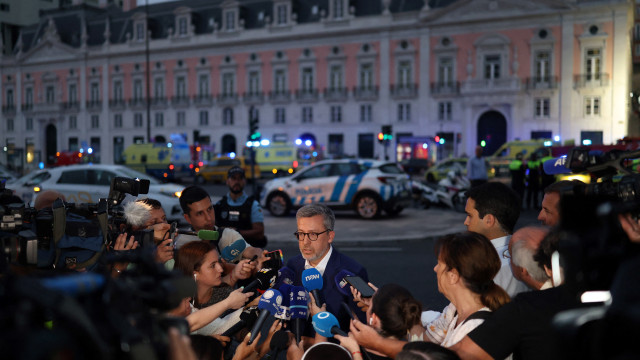 Carlos Moedas acusa PS de