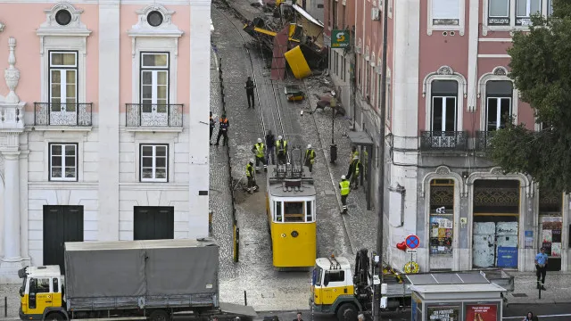 
                    Elevador da Glória: Vítimas sentem-se 