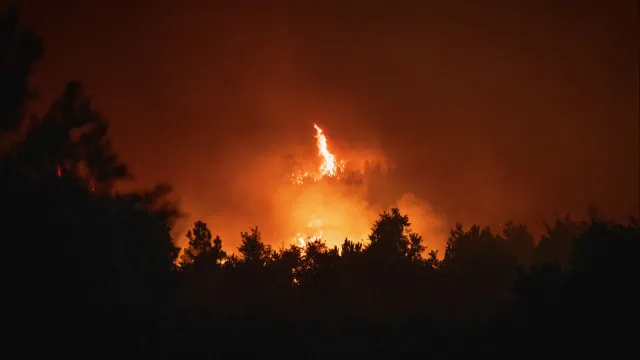 
                    Atenção! Perigo de incêndio rural 