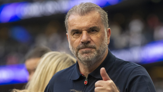 Oficial: Postecoglou é o sucessor de Espírito Santo no Nottingham Forest