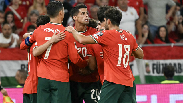 Cancelo desatou 'nó' húngaro e Portugal voltou a sorrir rumo ao Mundial
