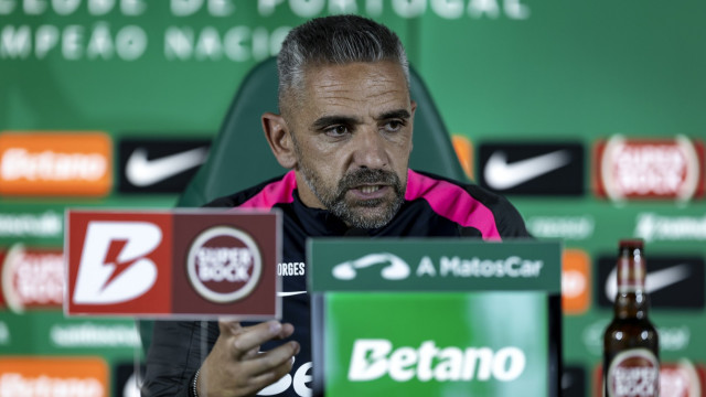 A gasolina, as rabanadas e a resposta a Mourinho. O que disse Rui Borges