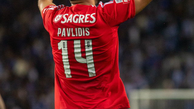 'Show' de Pavlidis no Dragão. Benfica goleou o FC Porto com este onze