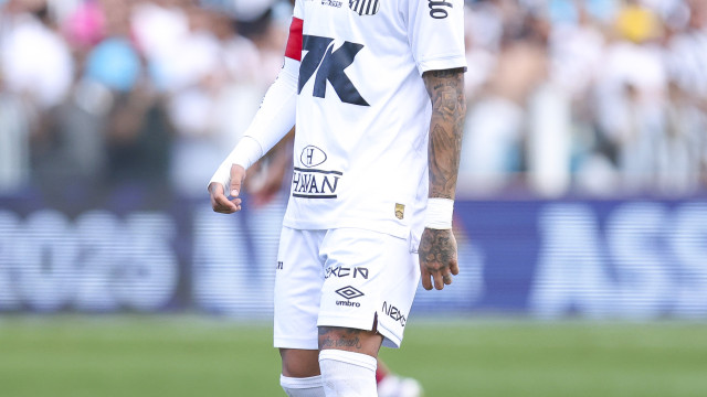Santos vai de mal a pior e Neymar culpa o gramado: 