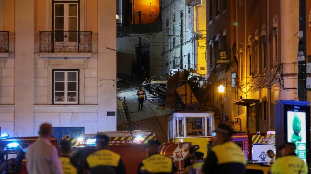 
                    Elevador da Glória: Câmara diz ter feito 