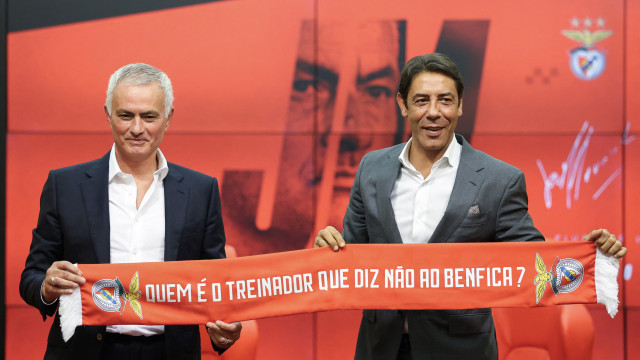 Ex-Benfica visa críticos do regresso de Mourinho: