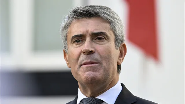 
                    Carneiro diz estar habilitado para 