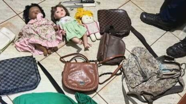 Mãe reconhece bolsa da filha com suposto assassino em série, diz delegado