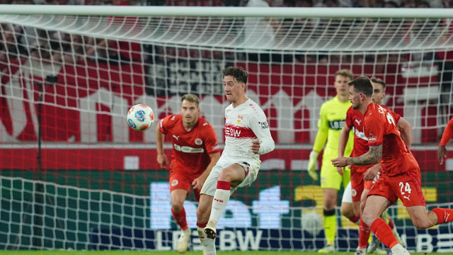 Estugarda, de Tiago Tomás, quebra invencibilidade do St. Pauli