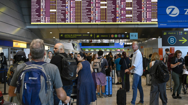 Sindicato da PSP estranha colocação de militares da GNR no aeroporto