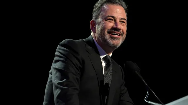 
                    Kimmel envolvido em nova polémica... agora com ex-autarca de Nova Iorque
                