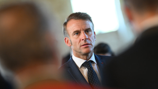 Macron pede reforço da luta antidroga após morte de jovem em Marselha