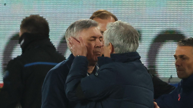 Ancelotti expõe pressão de Abramovich: “Meu problema foi Mourinho