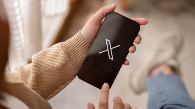 Rede social X volta à normalidade após falha nos serviços