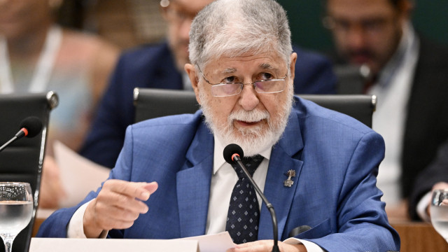 Lula jamais se deixará ser humilhado em reunião com Trump, diz Celso Amorim