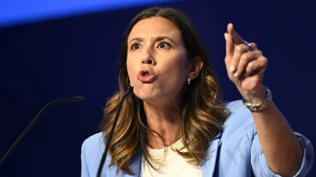 
                    Mariana Leitão diz que silêncio do ministro Luís Neves 