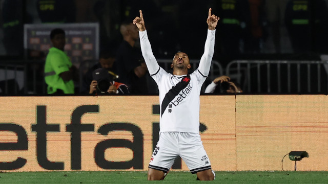 Paulo Henrique, do Vasco, é convocado à seleção após corte de Wesley