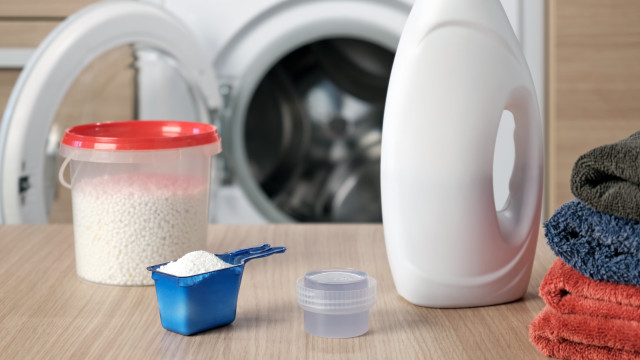 Não é só para a máquina… 7 usos surpreendentes do detergente para a roupa