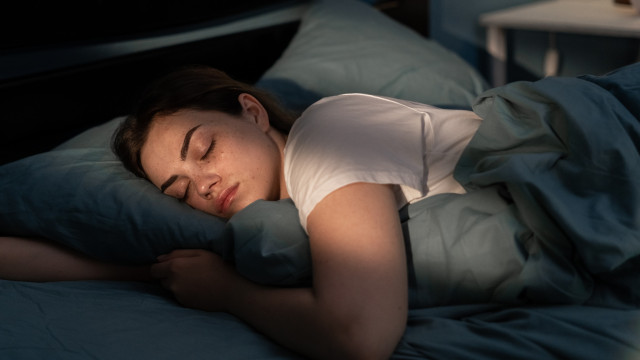 Tem dificuldades em adormecer? Descubra o que falta na sua rotina
