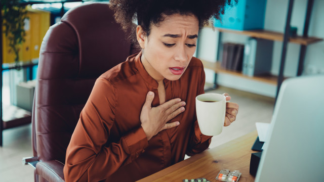 Cuidado! Não tome estes 6 tipos de medicamentos com café
