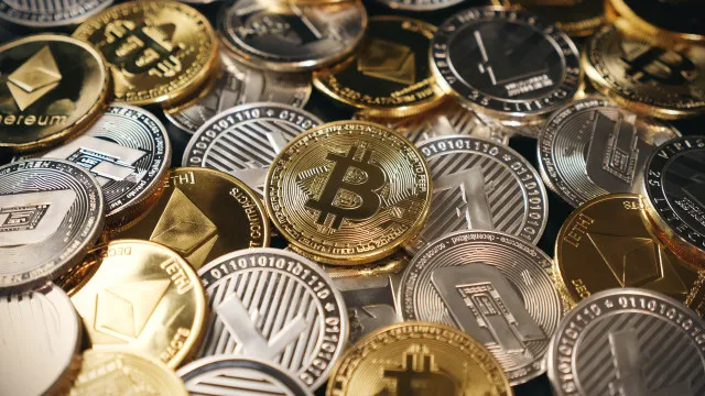 Presidente do Comité Olímpico polaco detido no escândalo das criptomoedas