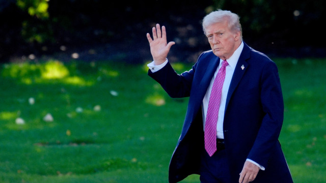 Donald Trump afirma que demissão de Nicolás Maduro seria