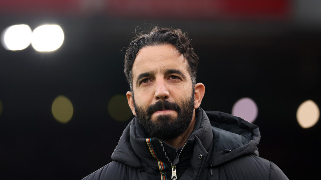 Lenda do United (e ex-Sporting) arrasa saída de Amorim: 