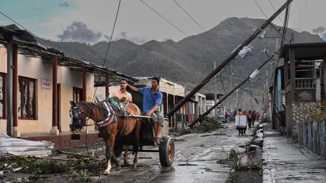 
                    Recuperação em Cuba ainda em andamento um ano após furacão Melissa
                