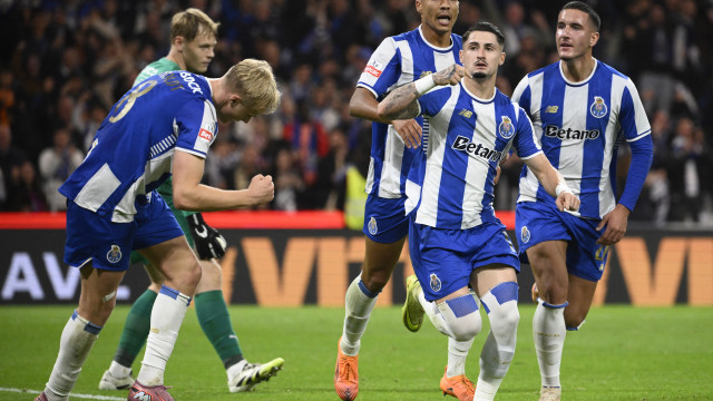 La soluzione era in panchina. Borja Sainz era l'eroe e l'FC Porto era l'unico leader.