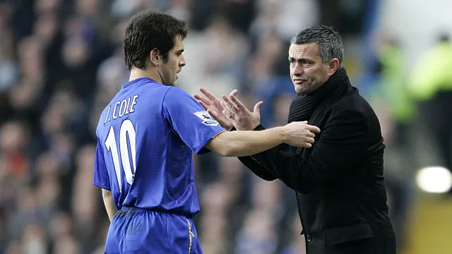 Mourinho está na agenda no Real, mas há quem o queira... no Chelsea