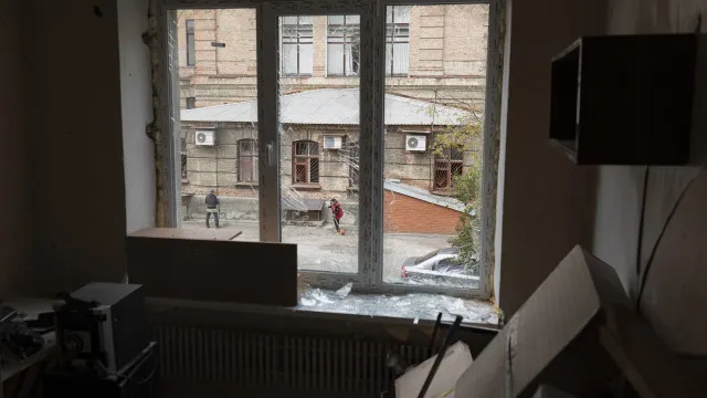 
                    Kyiv denuncia rapto de 9 civis por grupo de sabotagem russo em Kupiansk
                