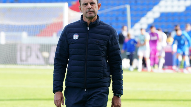 Silaidopoulos rejeita Benfica em crise e aponta para 