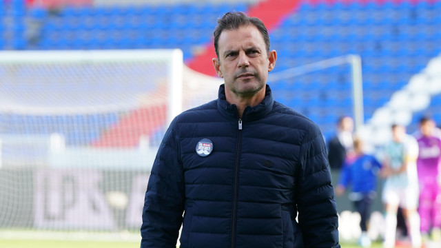 Silaidopoulos rejeita Benfica em crise e aponta para